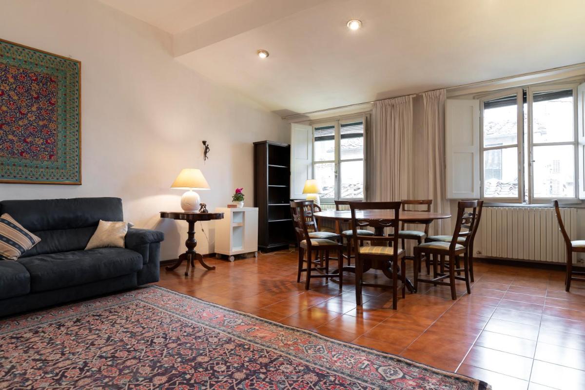 Barbadori Tower Apartment - main image