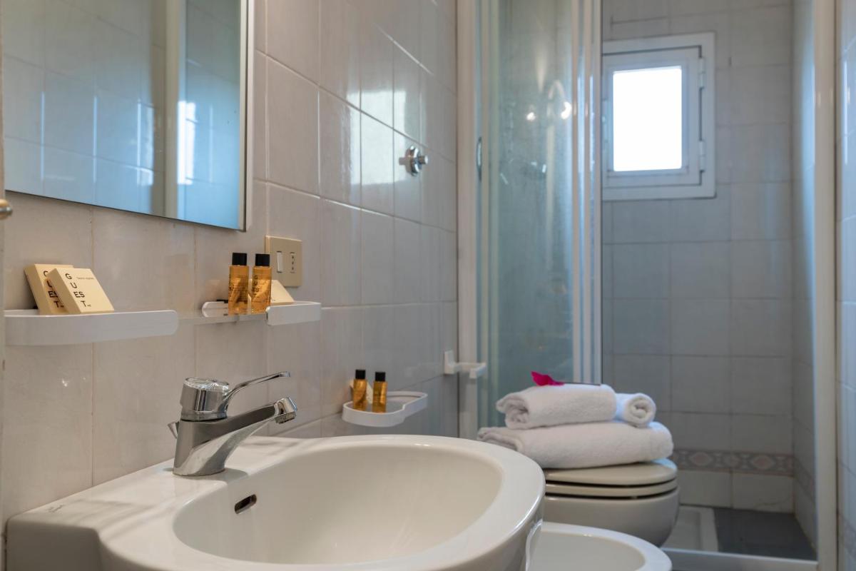 Barbadori Tower Apartment - image 7