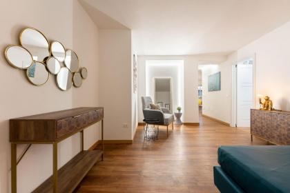 Guicciardini Apartment - image 4