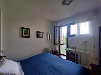 Castiglione Apartment near the center - image 23
