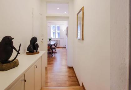 Apartments Florence- Biblioteca apartment with view - image 22