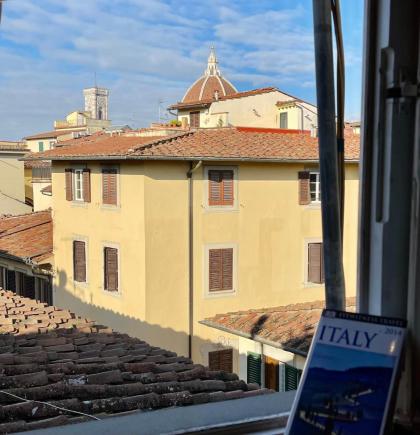 Florence Apartment Romantic View - image 25