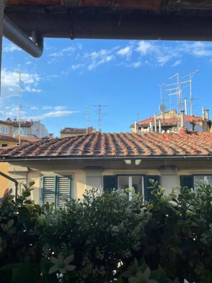 Florence Apartment Romantic View - image 9