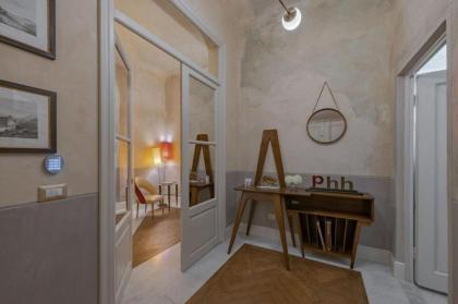 Pitti Terrace Luxury Apartment - image 24