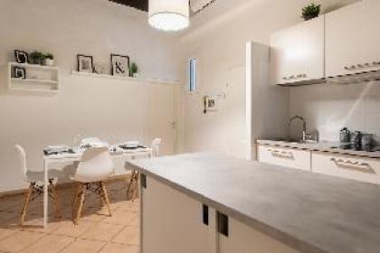 Comodo e Centrale APT vicino piazza Santa Croce - image 3