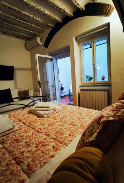 Rjgal Apartment B&B - image 10