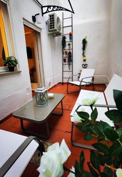 Rjgal Apartment B&B - image 17