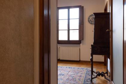Palazzo Cecchi Luxury Apartment - image 27