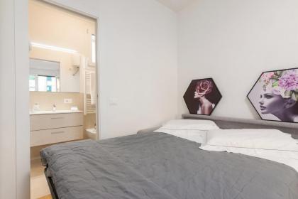 sunflower suite - image 13