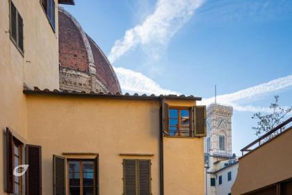 Charming Studio next to the Duomo - image 8
