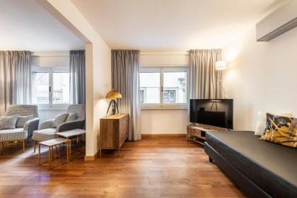 Vasari Apartment - image 11
