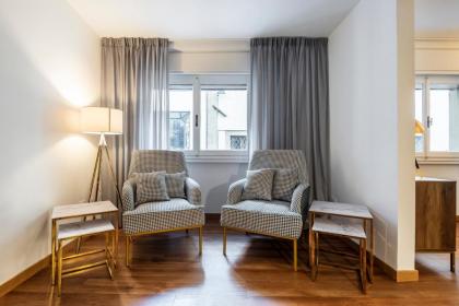 Vasari Apartment - image 12