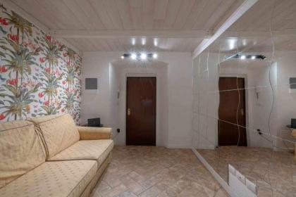 Ravel Cozy Apartment Near The Duomo - image 17