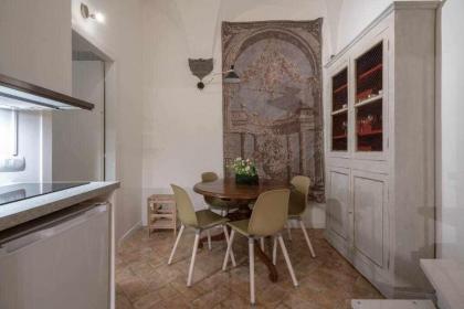 Ravel Cozy Apartment Near The Duomo - image 18