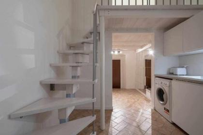 Ravel Cozy Apartment Near The Duomo - image 24