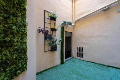 Ravel Cozy Apartment Near The Duomo - image 26