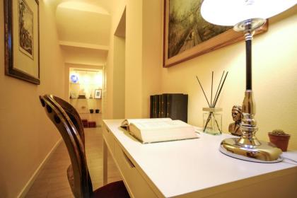 Fiorenza Boutique Apartment - image 22