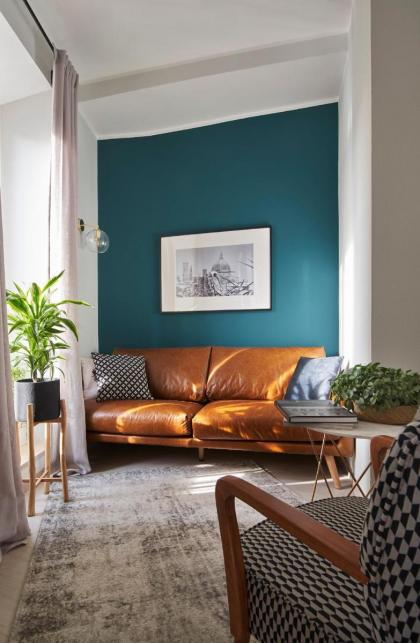 3 Master Bedrooms With Balcony on the River with Views - image 28