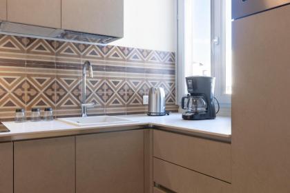 Fossi Elegant Apartment - image 27