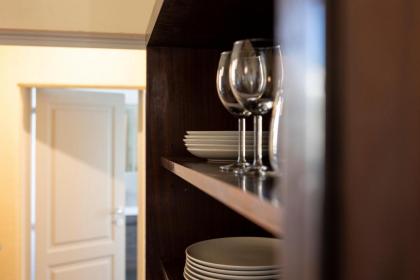 Fossi Elegant Apartment - image 28