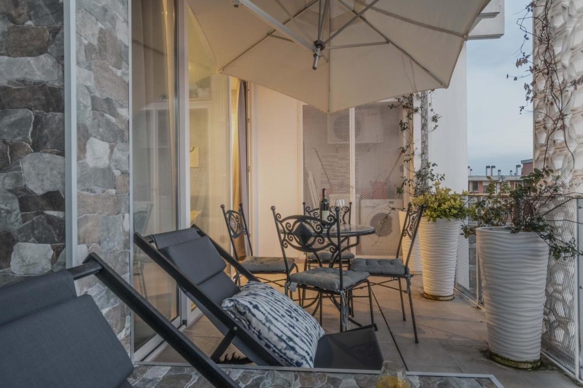 Italian Experience-Florence Suite Apartment - main image