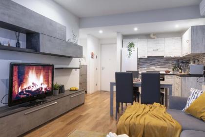 Italian Experience-Florence Suite Apartment - image 15