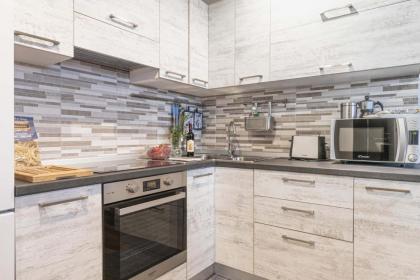 Italian Experience-Florence Suite Apartment - image 19