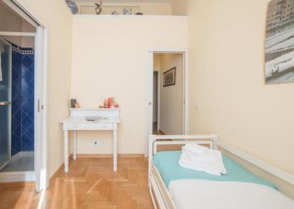 Italian Experience-Duomo Suite - image 14