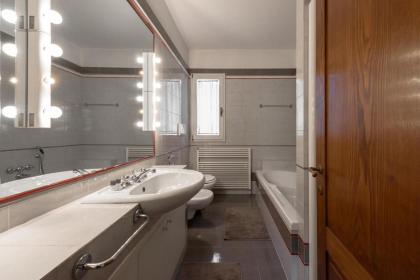 San Giovanni House - image 26