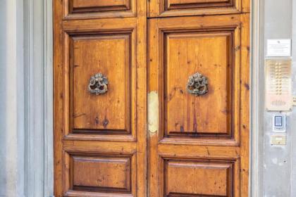 Guelfi loft in a historic palace - image 24