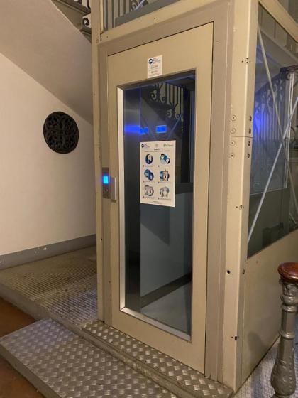 Guelfi loft in a historic palace - image 29