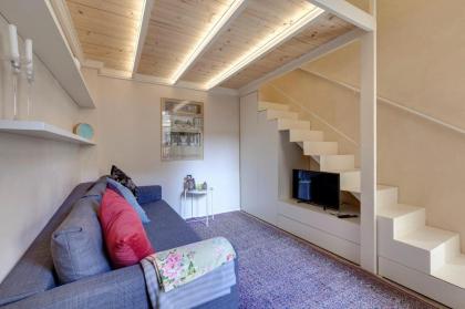 Central Berchet with Terrace and Private Entrance - image 3