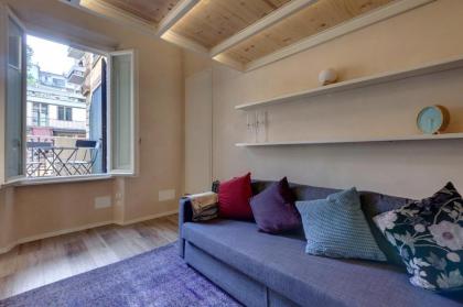 Central Berchet with Terrace and Private Entrance - image 6
