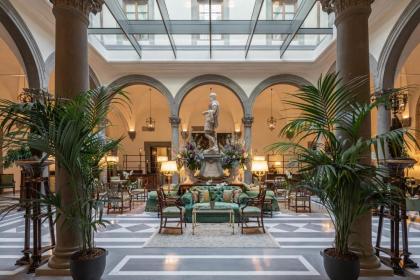 Luxury Apartments by Palazzo Portinari Salviati - image 21