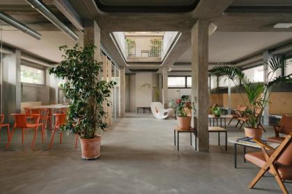 'RE-Dama Hostel - image 25