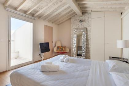 PENTHOUSE with terrace-Hosted by Sweetstay - image 24