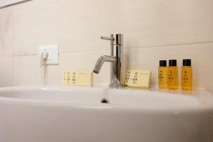 Palazzo Stiozzi-Ridolfi Luxury Apartment - image 21