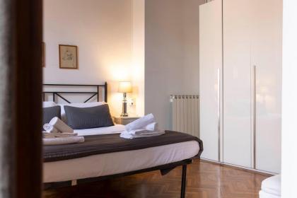 Palazzo Stiozzi-Ridolfi Luxury Apartment - image 30