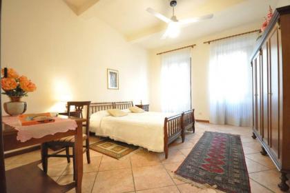 lovely apartment adjacent to S.croce square - image 6