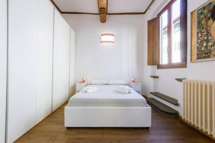 Apartments Florence- Serragli Contemporary - image 25