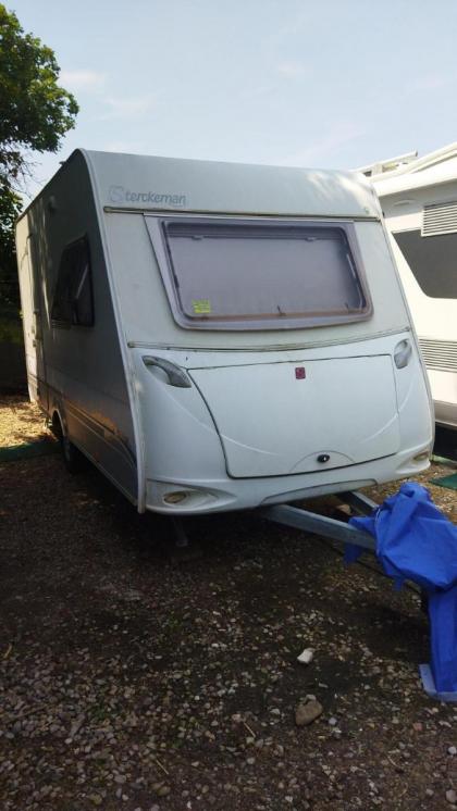 Love in the Camper - image 19