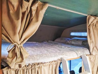 Love in the Camper - image 9