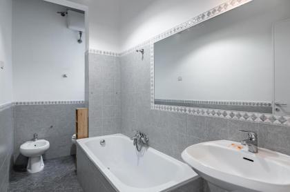 Ponte Vecchio Central Roomy Flat x7 - image 20