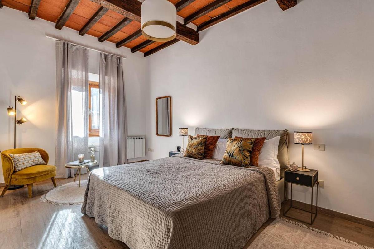Apartments Florence- Laurel Apartment - image 3