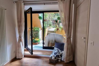 Monica appartamento con giardino al Ponte Vecchio - image 15
