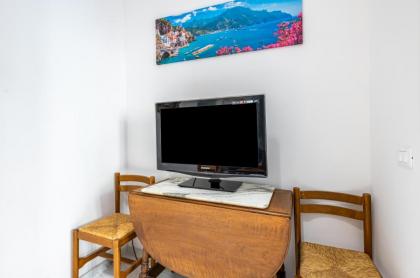 Florence Comfortable Apartment - image 7