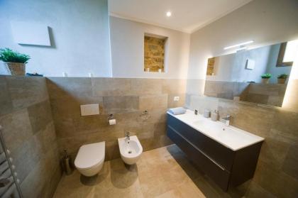 San Gaggio Apartment - image 24