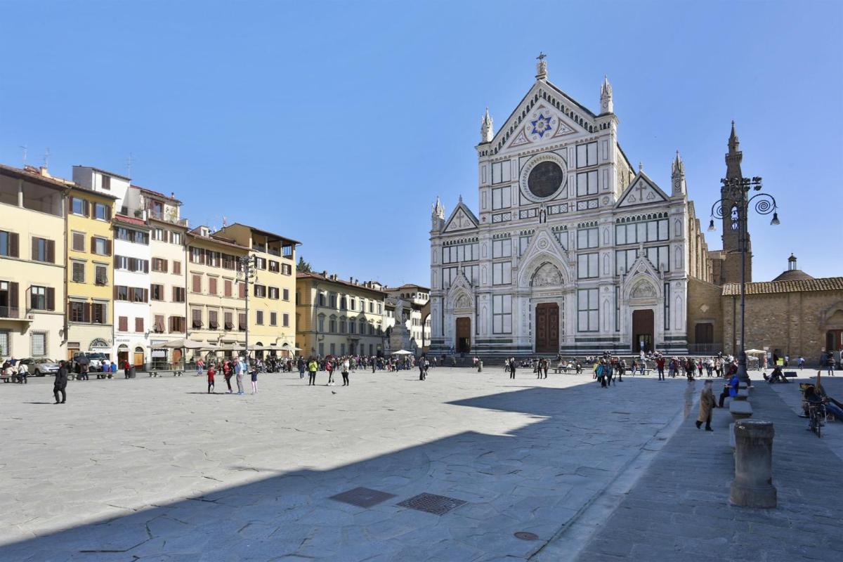 Miriam - Sweet Dreams in Florence - image 5