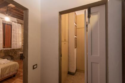 Boutique Ponte Vecchio - image 26
