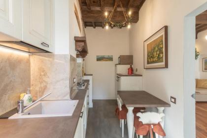 Boutique Ponte Vecchio - image 3